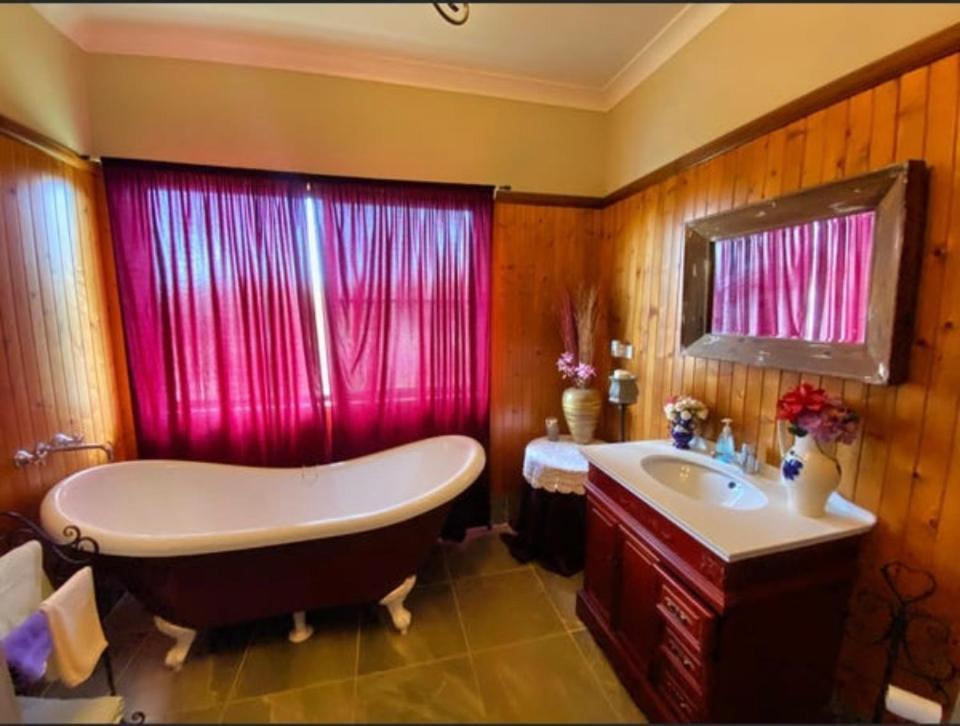 Golden Lace B&B Sarina Eksteriør bilde